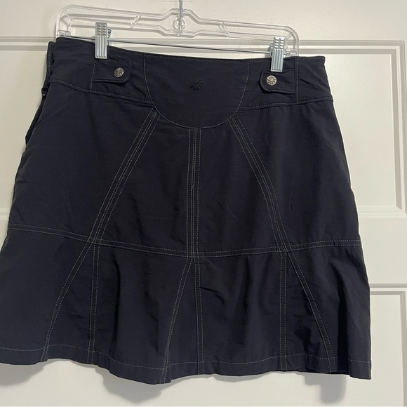 Athleta Short Skirt Skort Womens Size 6 Side Zip and Buttons - Picture 2 of 11